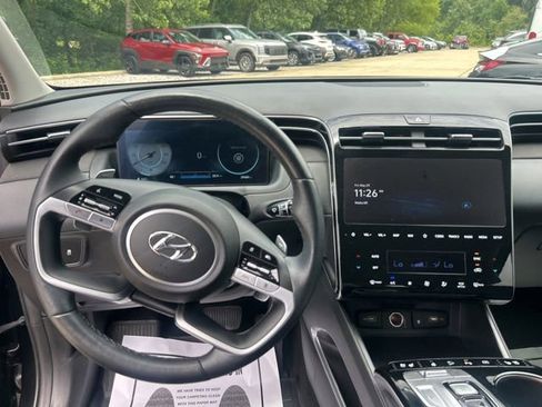 Used 2024 Hyundai Tucson Limited FWD image 11