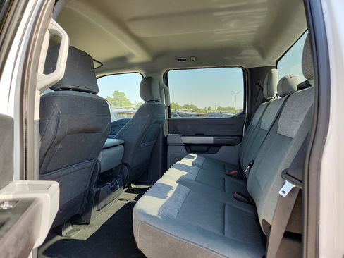Used 2025 Ford F250 XLT w/ FX4 Off-Road Package AWD/4WD image 11