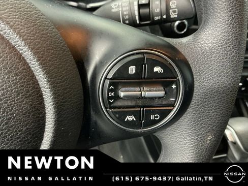 Used 2025 Kia Soul LX FWD image 26