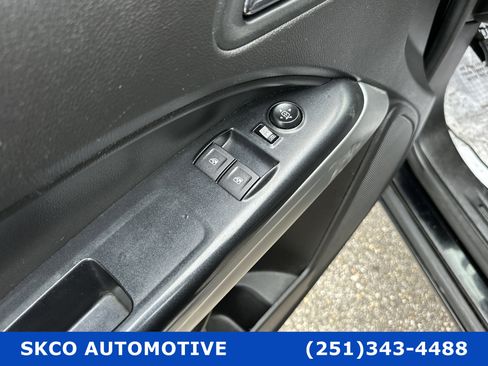 Used 2021 Chevrolet Colorado LT w/ Fleet Safety Package image 22