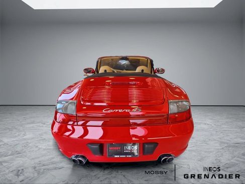 Used 2004 Porsche 911 Carrera 4S AWD/4WD image 5