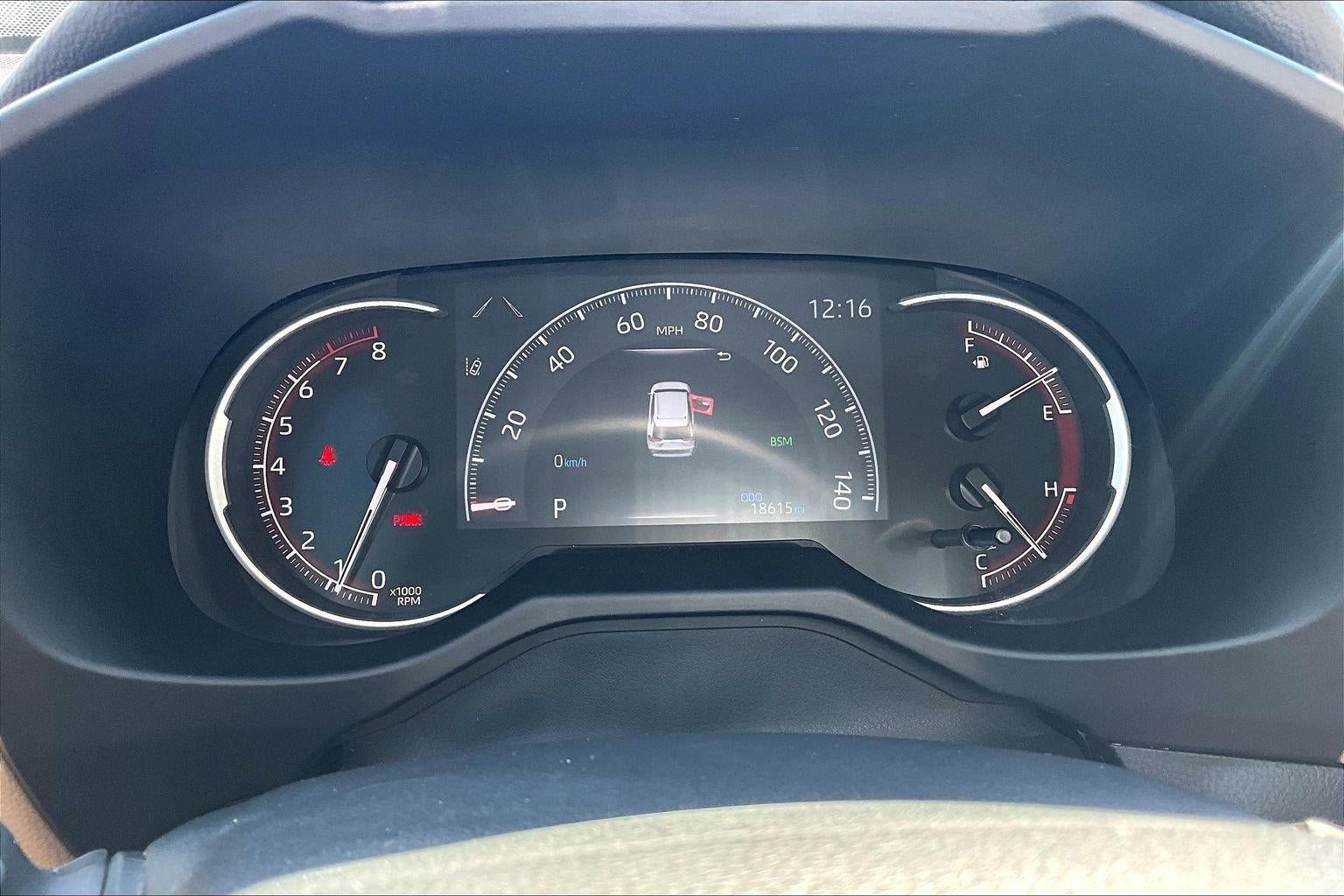 Used 2023 Toyota RAV4 XLE Premium FWD image 21