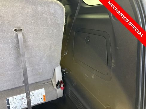 Used 2015 Ford Explorer XLT w/ Equipment Group 202B image 10