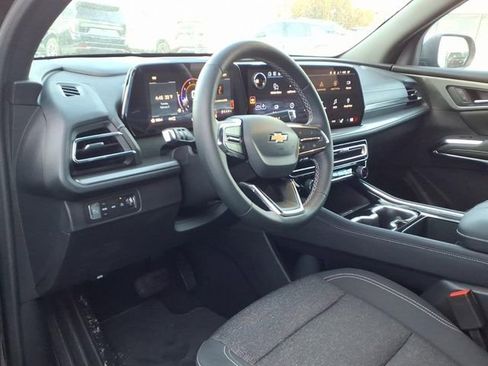 Used 2026 Chevrolet Traverse LT w/ Driver Confidence Package image 12