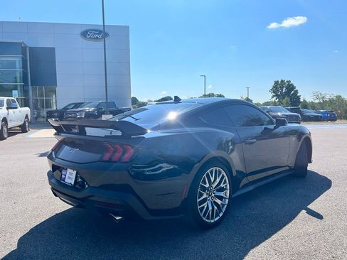 Used 2025 Ford Mustang GT Premium RWD image 5