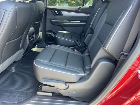 New 2026 Buick Enclave Sport Touring w/ Power Package image 18