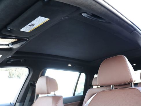 Used 2020 BMW X7 M50i w/ Cold Weather Package image 70