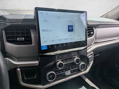 Used 2022 Ford Expedition XLT RWD image 13
