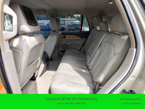 Used 2011 Lincoln MKX 2WD w/ Wood Pkg image 12