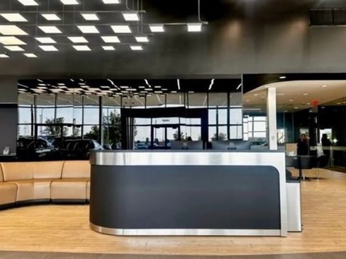 Used 2025 Tesla Model Y Long Range image 22