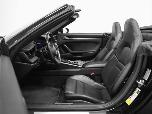 Certified 2022 Porsche 911 Carrera RWD image 44