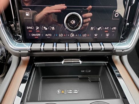 New 2026 GMC Yukon Denali image 24