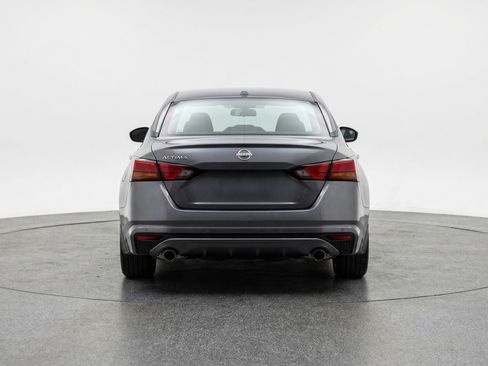 Used 2025 Nissan Altima 2.5 SV FWD image 7