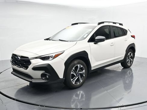 Used 2024 Subaru Crosstrek 2.0i Premium AWD/4WD image 4