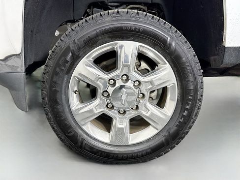 Used 2019 Chevrolet Silverado 2500 LTZ w/ Duramax Plus Package image 30