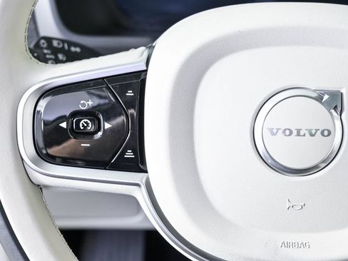 Used 2026 Volvo XC90 T8 Ultra w/ Protection Package Premier AWD/4WD image 12