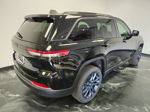 New 2026 Jeep Grand Cherokee Limited AWD/4WD image 22