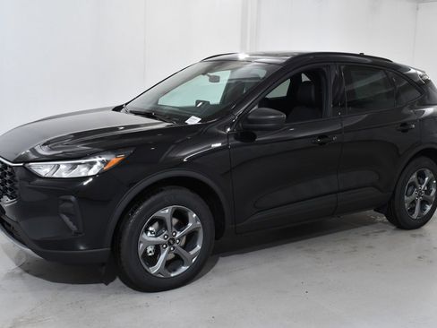 New 2025 Ford Escape ST-Line w/ Cold Weather Package image 2