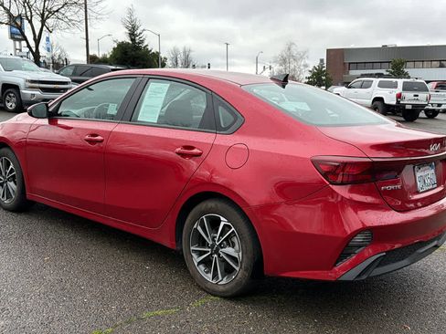 Used 2023 Kia Forte LXS w/ LXS Technology Package image 6