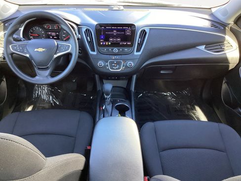 Used 2024 Chevrolet Malibu LS image 4