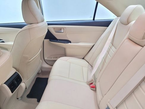 Used 2015 Toyota Camry XLE image 18