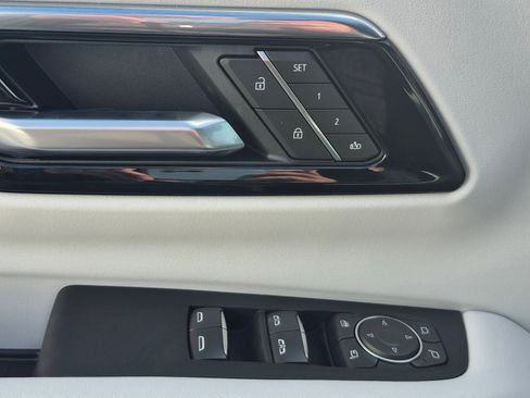 New 2026 Chevrolet Tahoe Premier w/ Sun And Tow Package AWD/4WD image 7