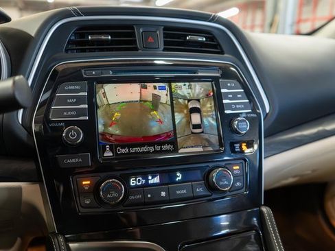 Used 2023 Nissan Maxima Platinum w/ Sport Mat Group image 31