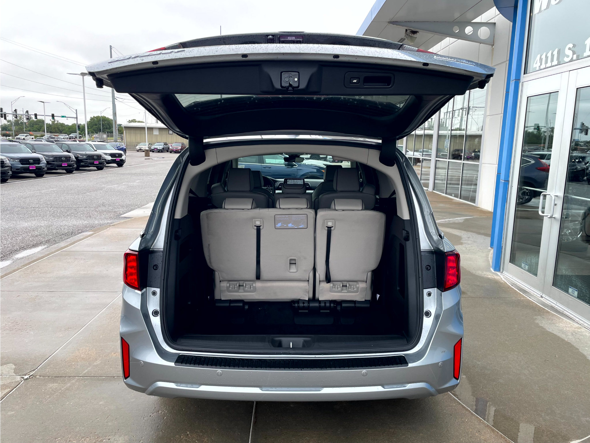 New 2027 Honda Odyssey Touring image 6