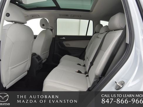 Used 2019 Volkswagen Tiguan SE w/ Panoramic Sunroof Package image 25