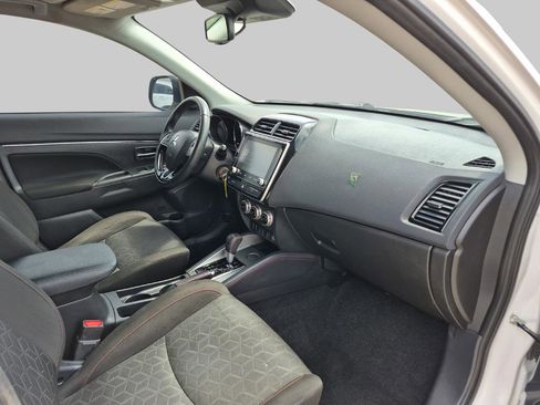 Used 2021 Mitsubishi Outlander Sport LE FWD image 25