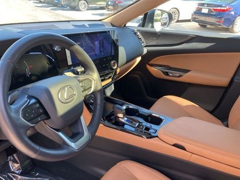 Used 2025 Lexus NX 350 AWD w/ Luxury Package image 31