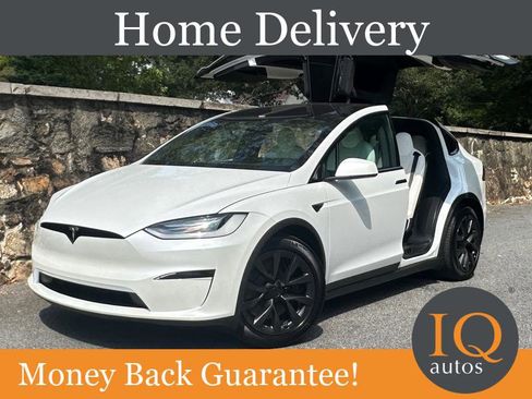 Used 2022 Tesla Model X image 1