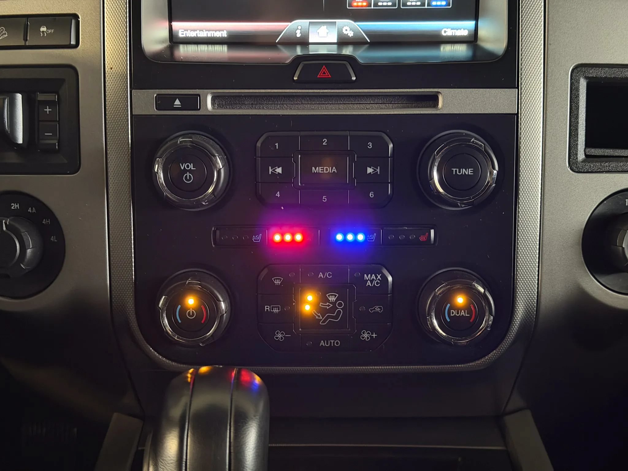 Used 2015 Ford Expedition EL XLT w/ Equipment Group 202A AWD/4WD image 36