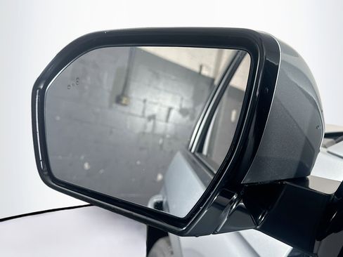 Used 2023 Ford Expedition Max XLT image 16