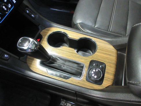 Used 2017 GMC Acadia Denali w/ Technology Package image 20