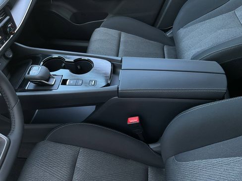 New 2026 Nissan Rogue SV image 30