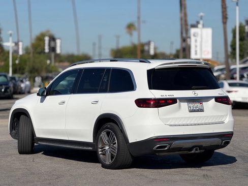 Used 2024 Mercedes-Benz GLS 450 4MATIC image 2