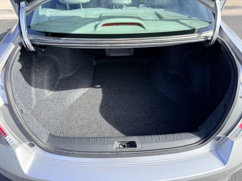 Used 2012 Honda Accord EX-L image 23