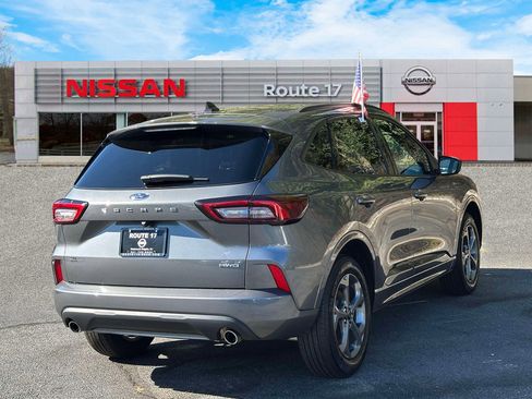 Used 2024 Ford Escape ST-Line image 5