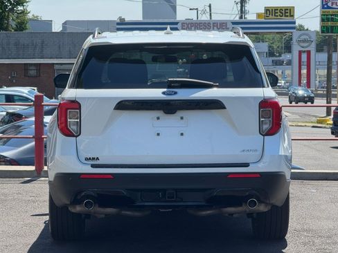 Used 2023 Ford Explorer ST-Line w/ Class IV Trailer Tow Package AWD/4WD image 13
