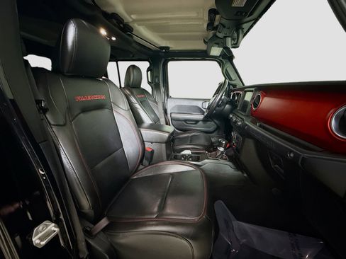 Used 2020 Jeep Wrangler Unlimited Rubicon w/ Dual Top Group image 29