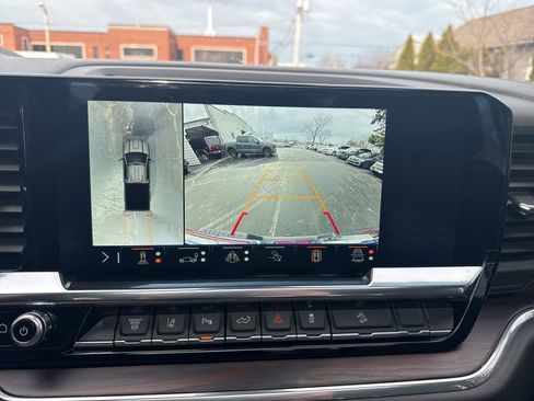 Used 2025 GMC Sierra 2500 SLT image 23