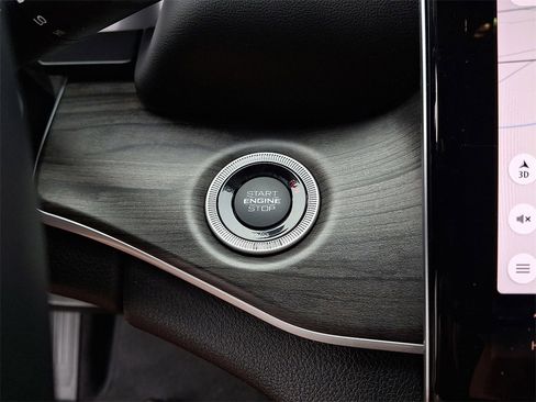 Used 2022 Jeep Grand Cherokee L Limited w/ Luxury Tech Group II image 25