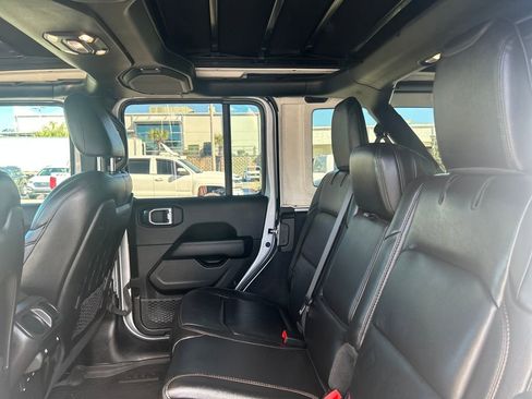 Used 2023 Jeep Wrangler Unlimited Rubicon 392 w/ Xtreme Recon 35" Tire Package image 10