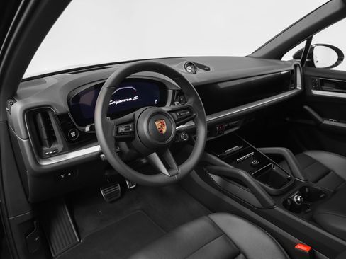 New 2026 Porsche Cayenne S image 48
