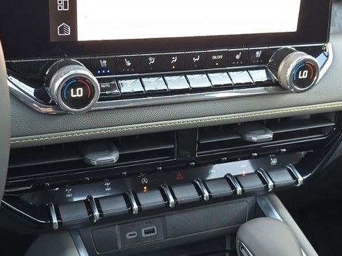 New 2026 Chevrolet Colorado ZR2 w/ ZR2 Bison Edition image 22