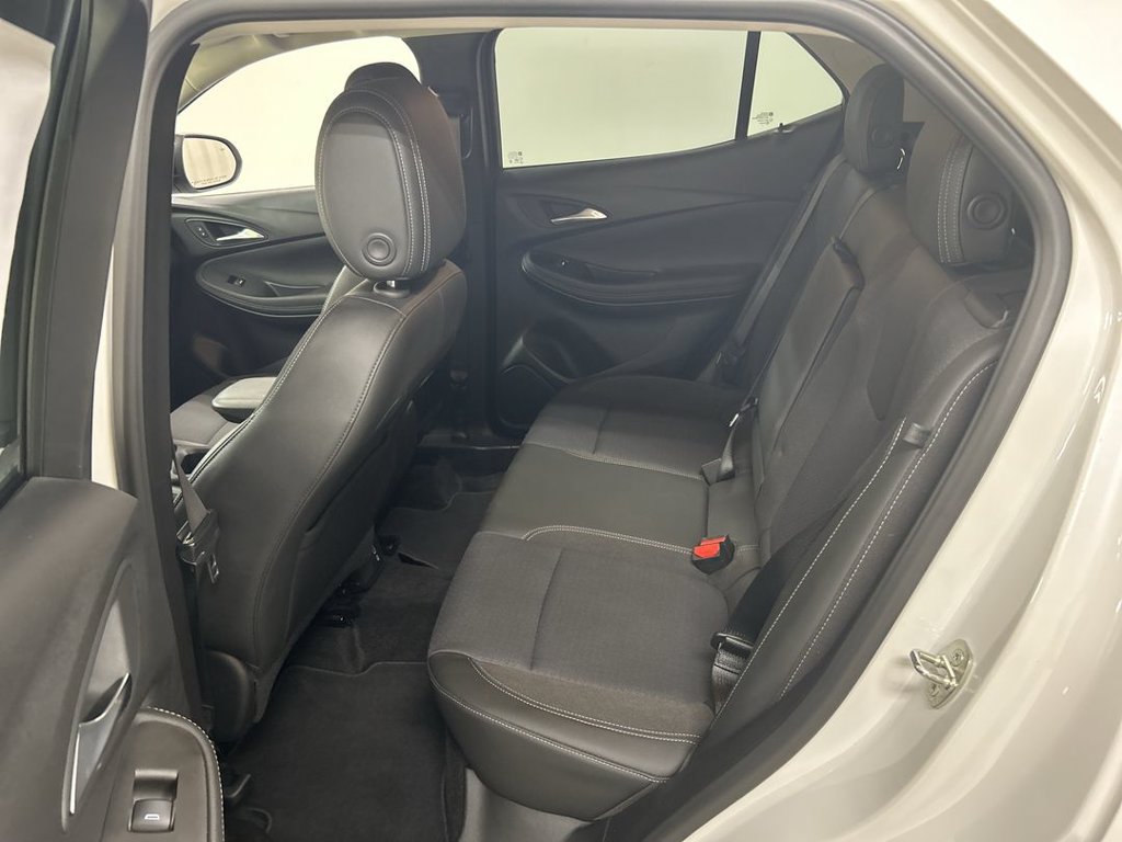 Used 2020 Buick Encore GX Select w/ Sport Touring Package AWD/4WD image 19