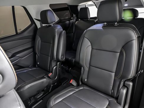 Used 2019 Chevrolet Traverse Premier w/ LPO, 'HIT The Road' Package AWD/4WD image 18