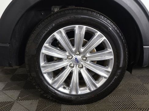 Used 2022 Ford Explorer Limited w/ Limited Technology Package image 27