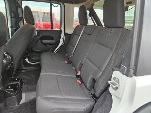 Used 2019 Jeep Wrangler Unlimited Sport S image 15